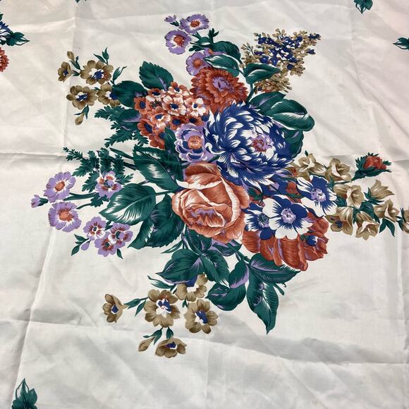 Beautiful Vintage Morsly New York Scarf - Picture 2 of 6